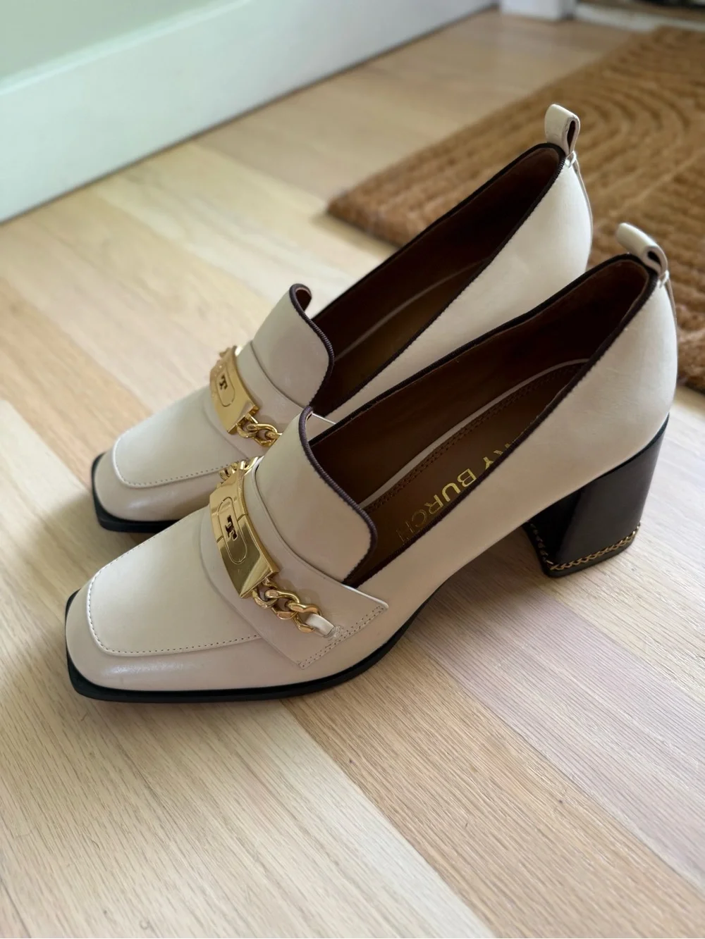 Tory Burch Ruby Loafer Pumps - Dulce de Leche/Coconut Cream - Size 9
